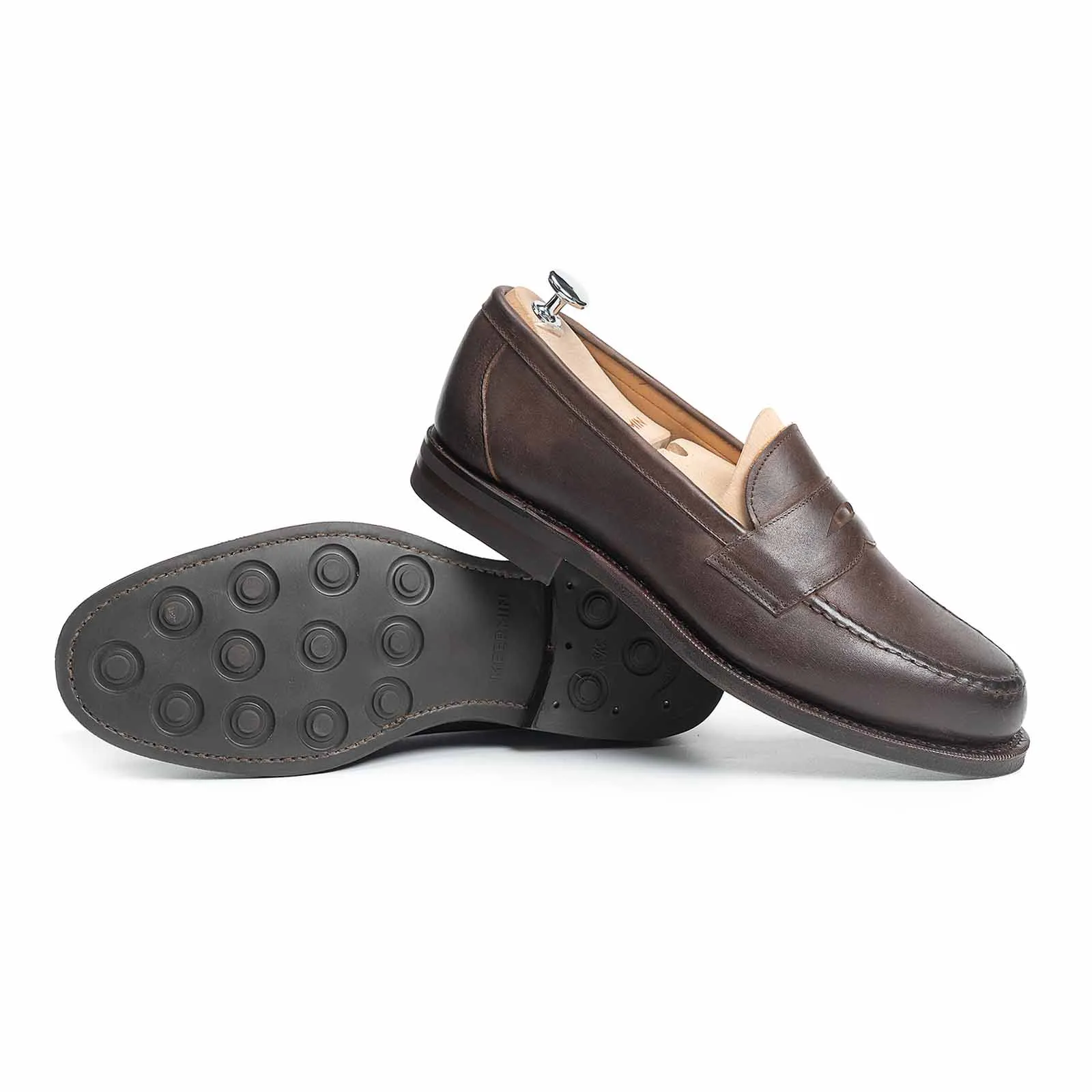 501040 - BROWN WAXY SHELL CORDOVAN - E